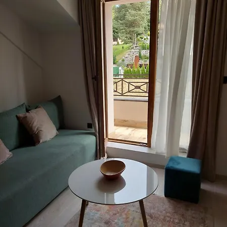 Milmari Venera Apartment *